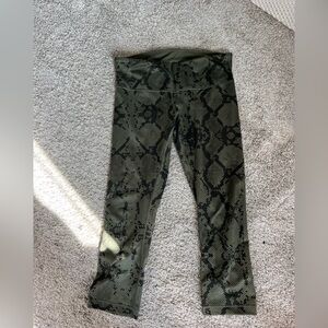 Lululemon Cropped Snakeskin Leggings